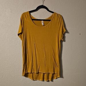 LuLaRoe Golden Short Sleeve Tee